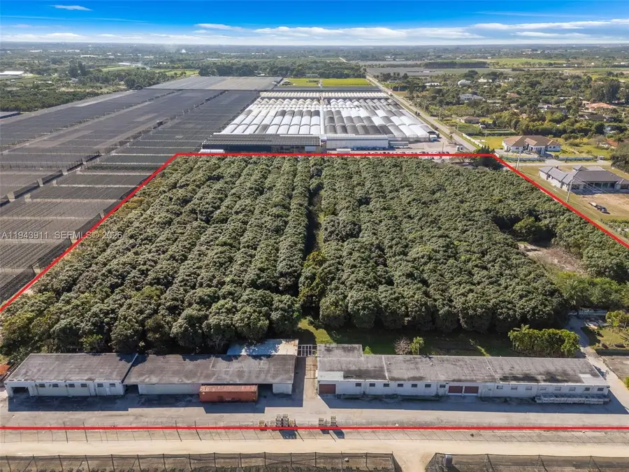 20601 SW 194th Ave, Miami, FL 33187 - #2