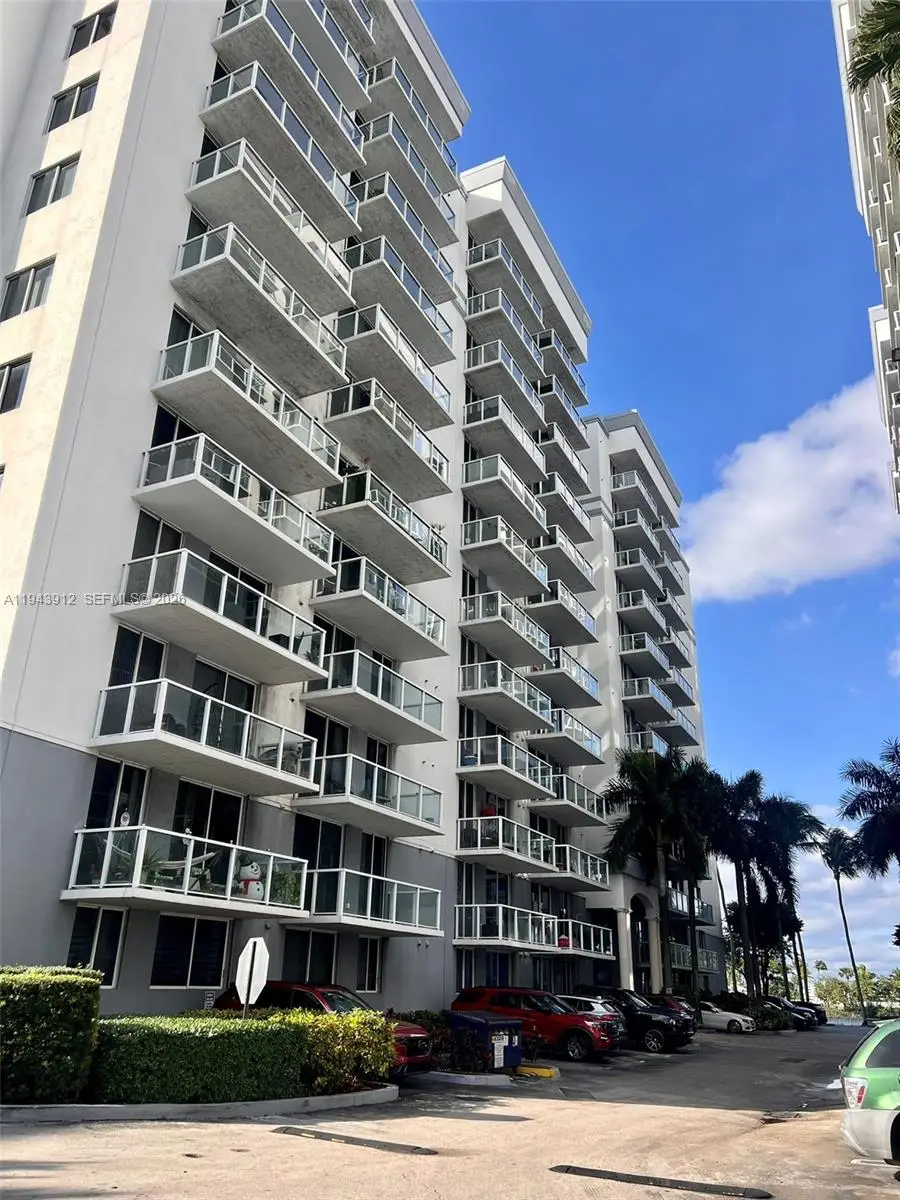 5091 NW 7th St #302, Miami, FL 33126 - Image #1