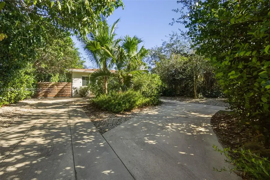 16101 NE 8th Ave, North Miami Beach, FL 33162 - Image #3