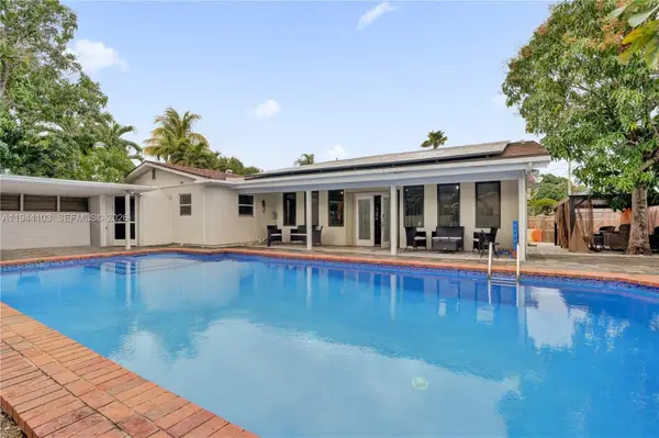 5380 SW 8th Ct, Plantation, FL 33317