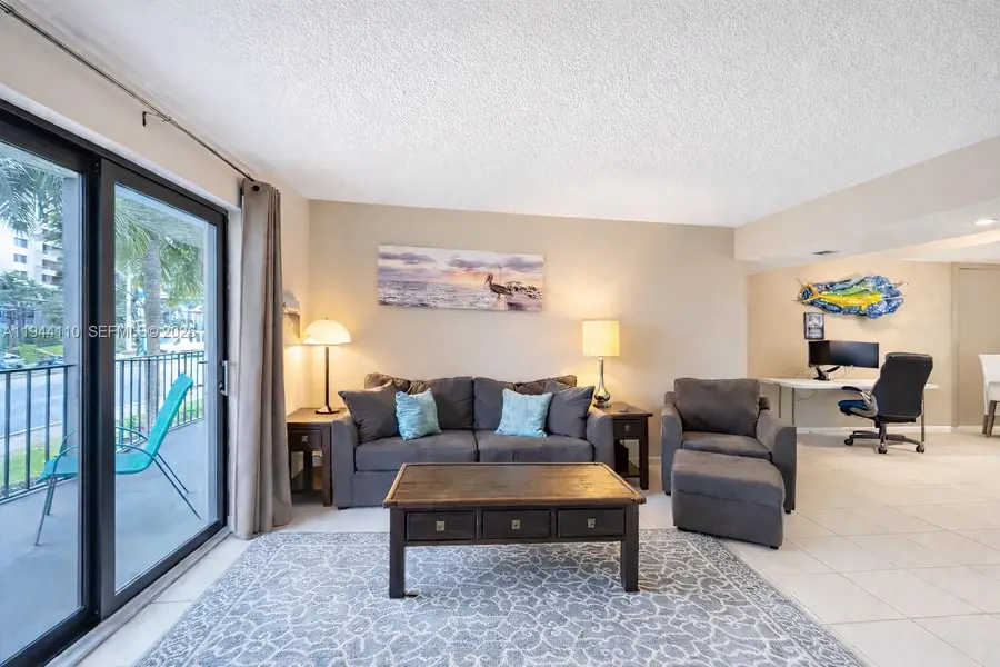 4013 N Ocean Dr #108, Lauderdale By The Sea, FL 33308 - #3