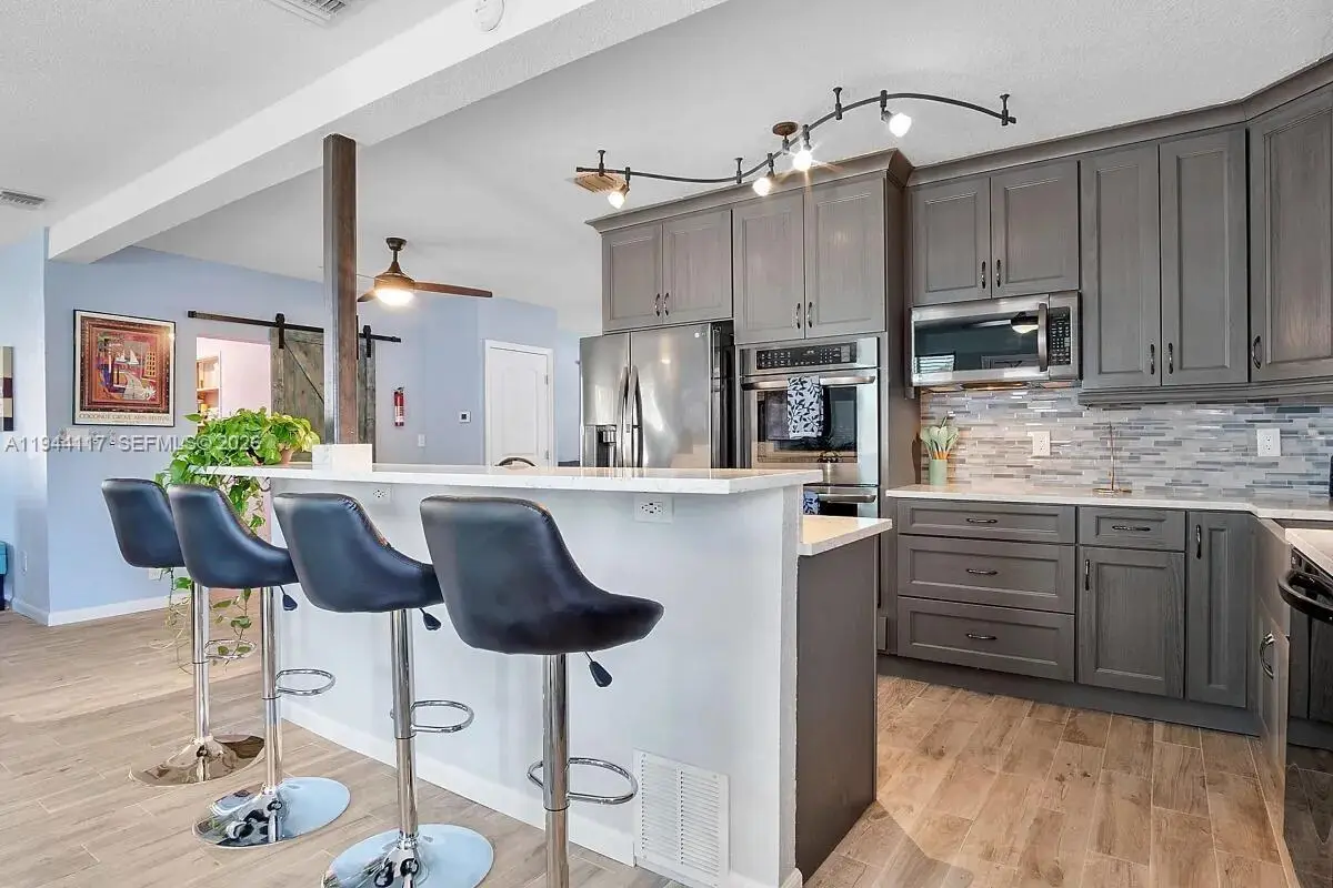 316 NW 29th St, Wilton Manors, FL 33311 - #1