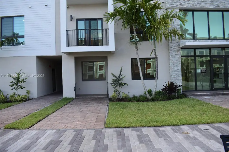 4640 NW 84th Ave #16, Doral, FL 33166 - #3