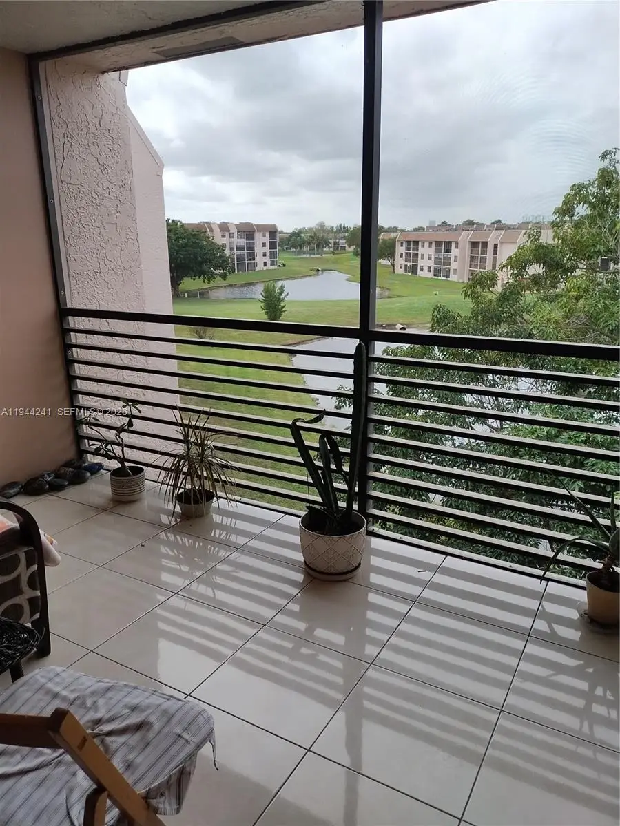 2981 N Nob Hill Rd #406, Sunrise, FL 33322 - Image #3