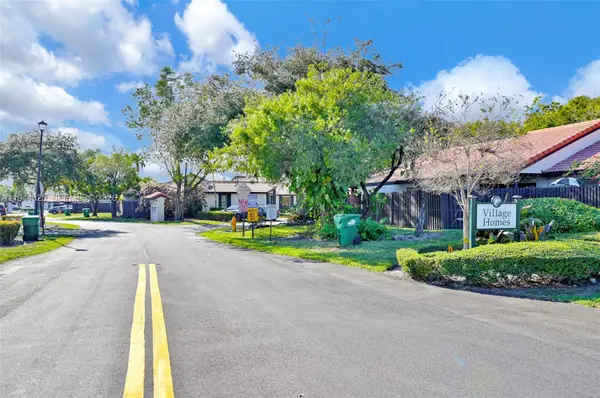 15217 SW 46th Ln #G-78, Miami, FL 33185