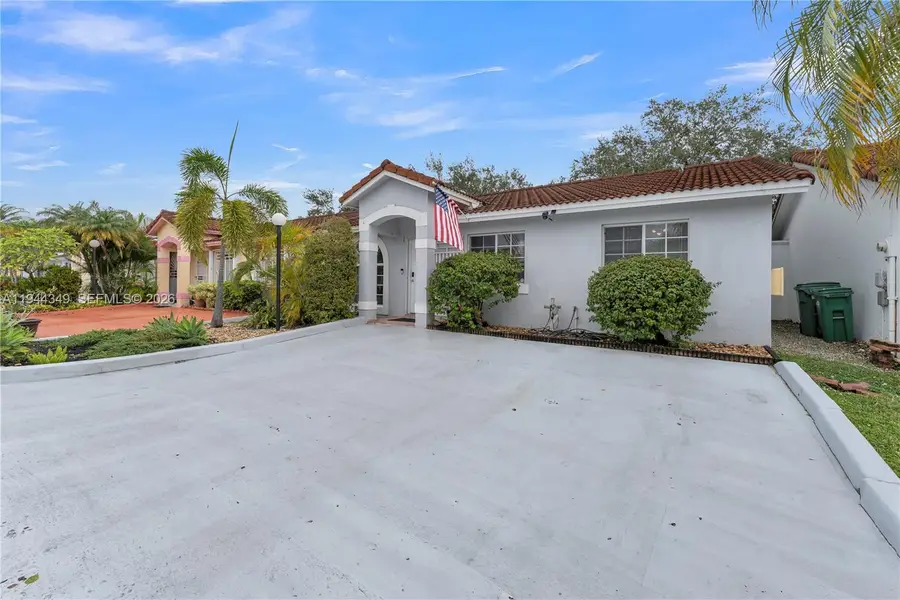 8255 NW 186th St #1002, Hialeah, FL 33015 - Image #2