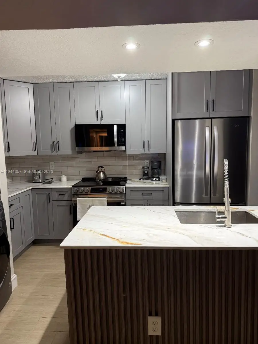 8019 NW 15th Mnr #8019, Plantation, FL 33322 - #2