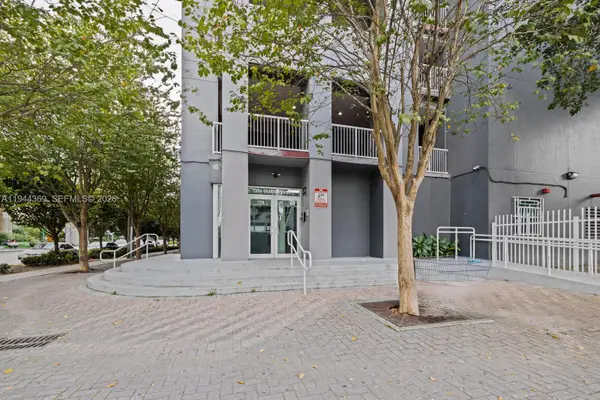 104 SW 9th St #1207, Miami, FL 33130