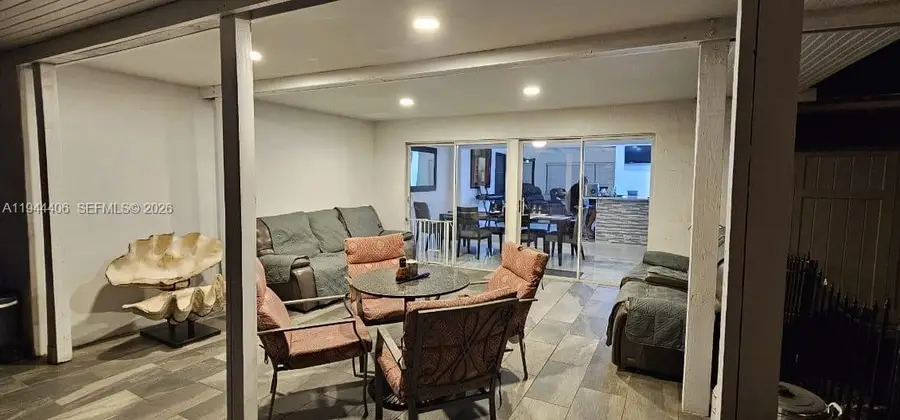 2531 Whale Harbor Ln, Fort Lauderdale, FL 33312 - Image #2