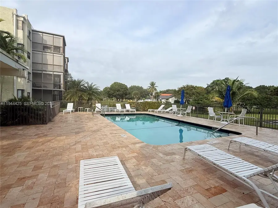 8951 N New River Canal Rd #2D, Plantation, FL 33324 - Image #2