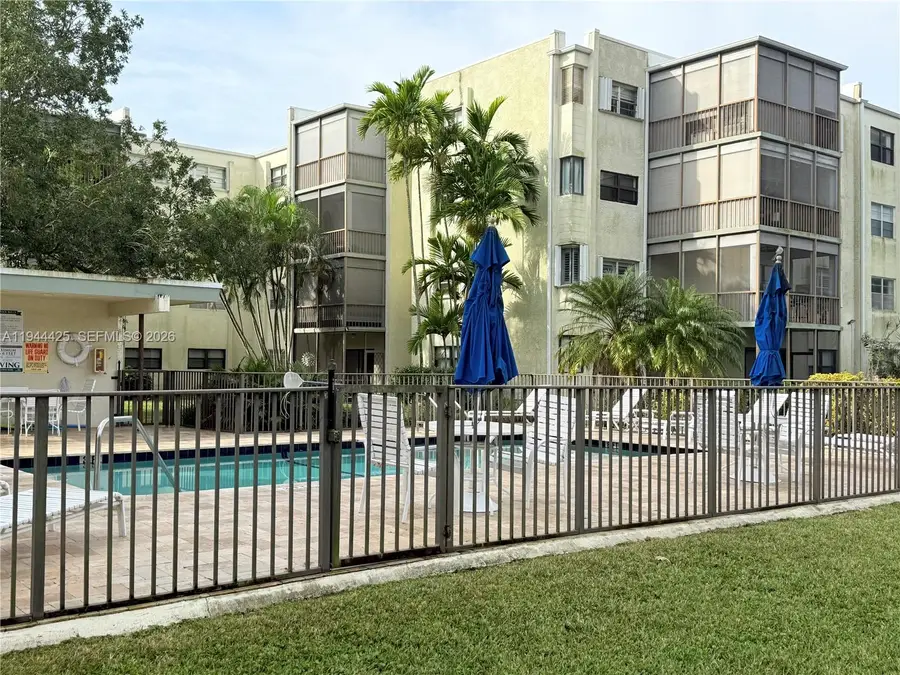 8951 N New River Canal Rd #2D, Plantation, FL 33324 - Image #3