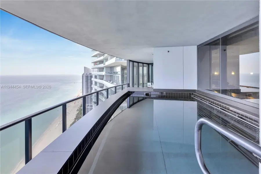 18555 Collins Ave #4601, Sunny Isles Beach, FL 33160 - Image #2