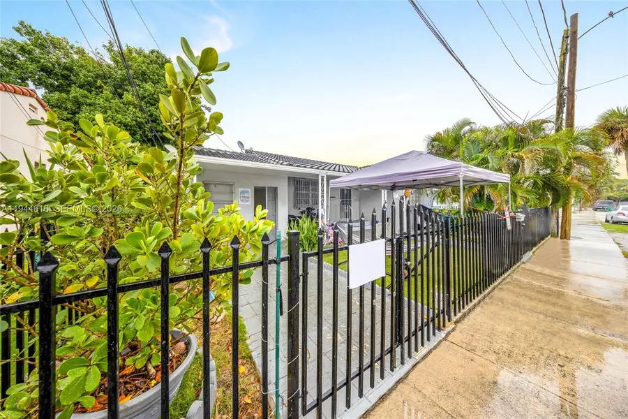 943 SW 9th Ave, Miami, FL 33130 - Image #3