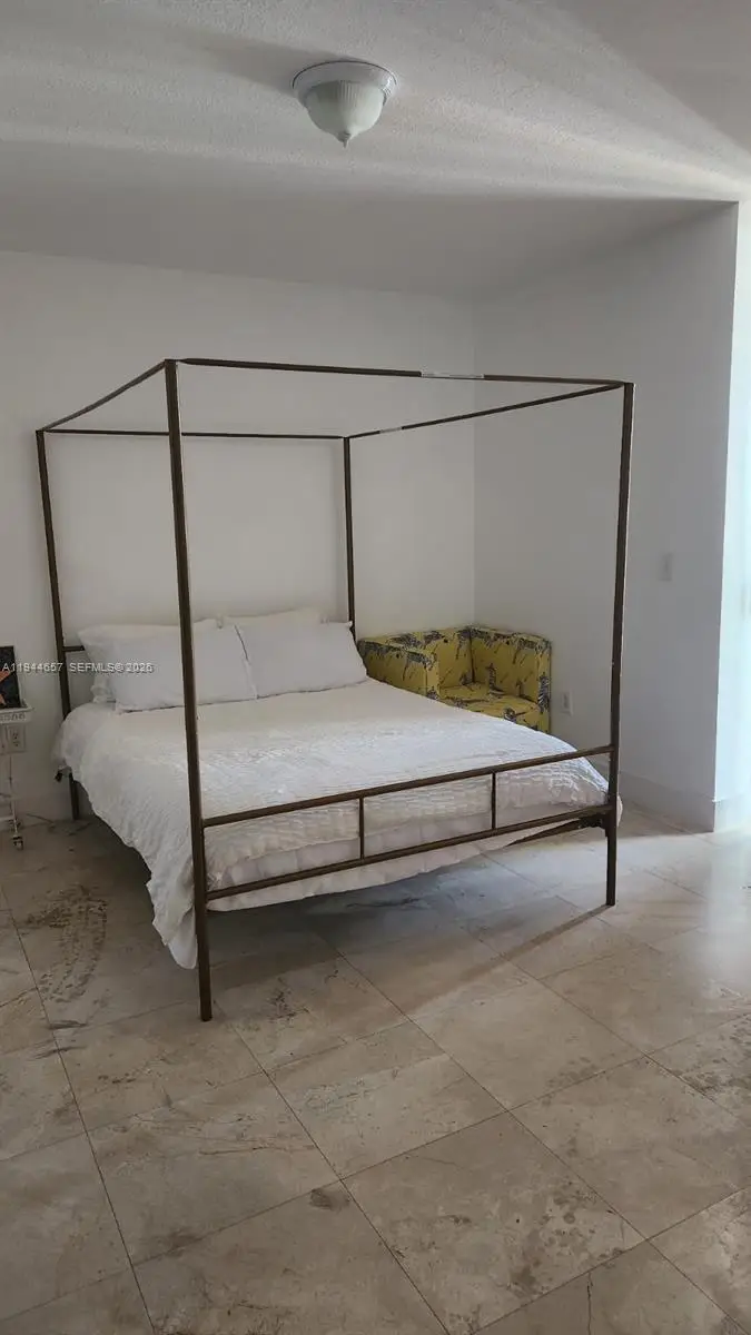 170 SE 14th St #2405, Miami, FL 33131 - Image #2