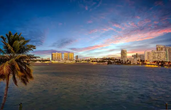 333 E Rivo Alto Dr, Miami Beach, FL 33139