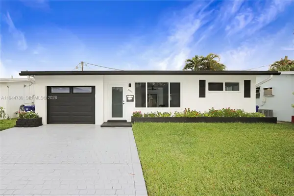 8235 NW 23rd St, Sunrise, FL 33322