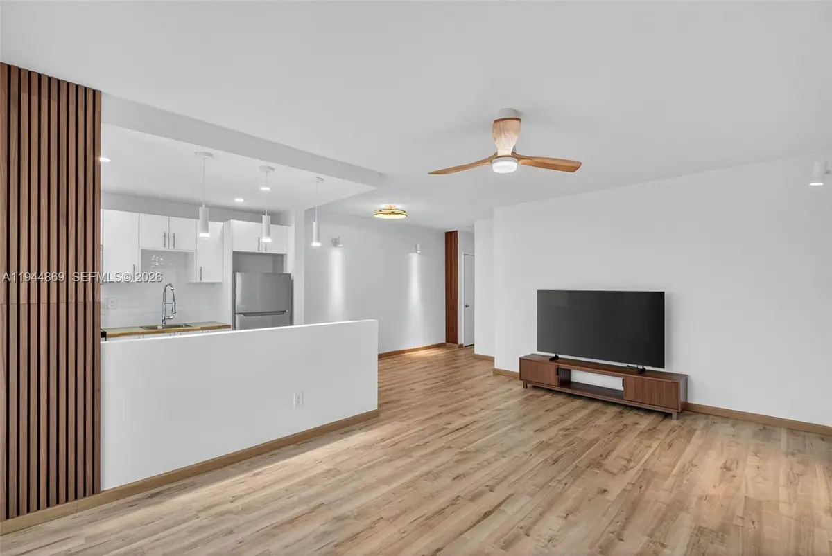 1334 Euclid Ave #10, Miami Beach, FL 33139 - Image #1
