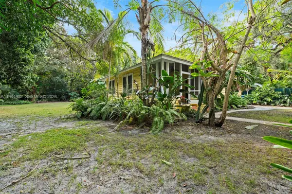 3972 Loquat Ave, Miami, FL 33133