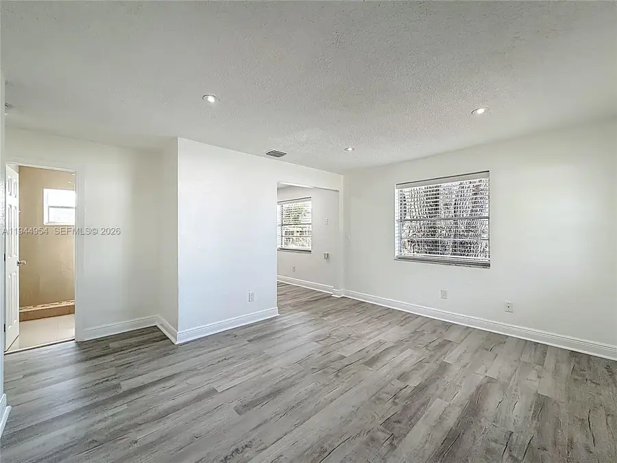 6416 Perry St, Hollywood, FL 33024 - Image #3