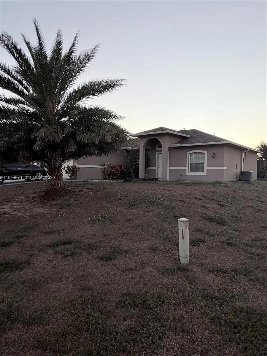 2900 Colin Ave S, Lehigh Acres, FL 33976 - Image #2