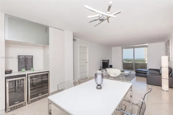 5555 Collins Ave #9U, Miami Beach, FL 33140