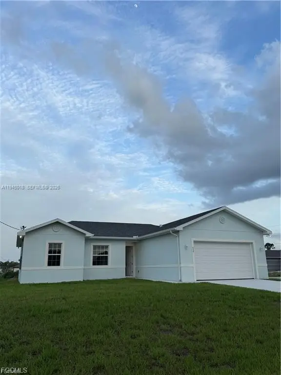 426 Mercedes Ct, Lehigh Acres, FL 33972 - #2