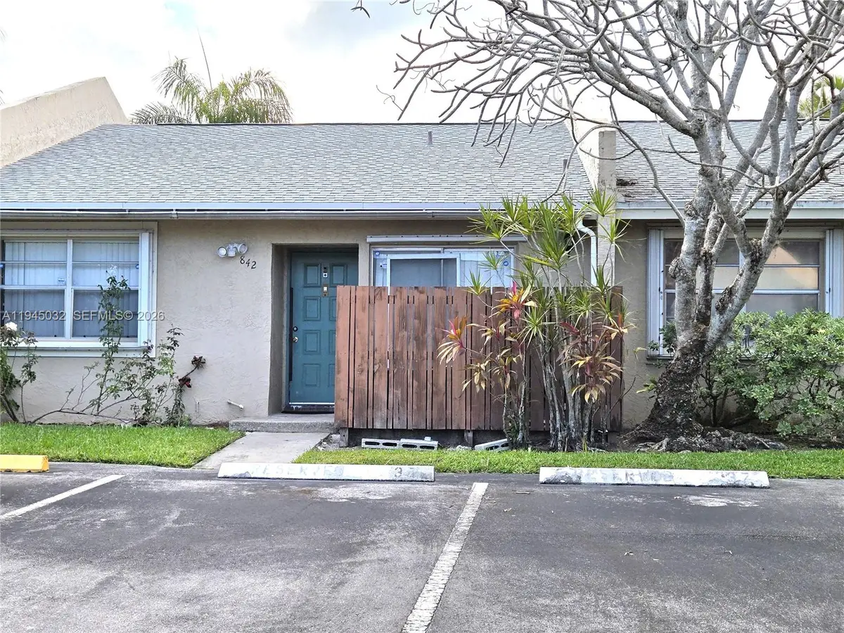 842 Banks Rd, Coconut Creek, FL 33063 - Image #1