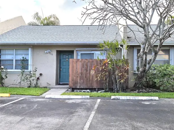 842 Banks Rd, Coconut Creek, FL 33063