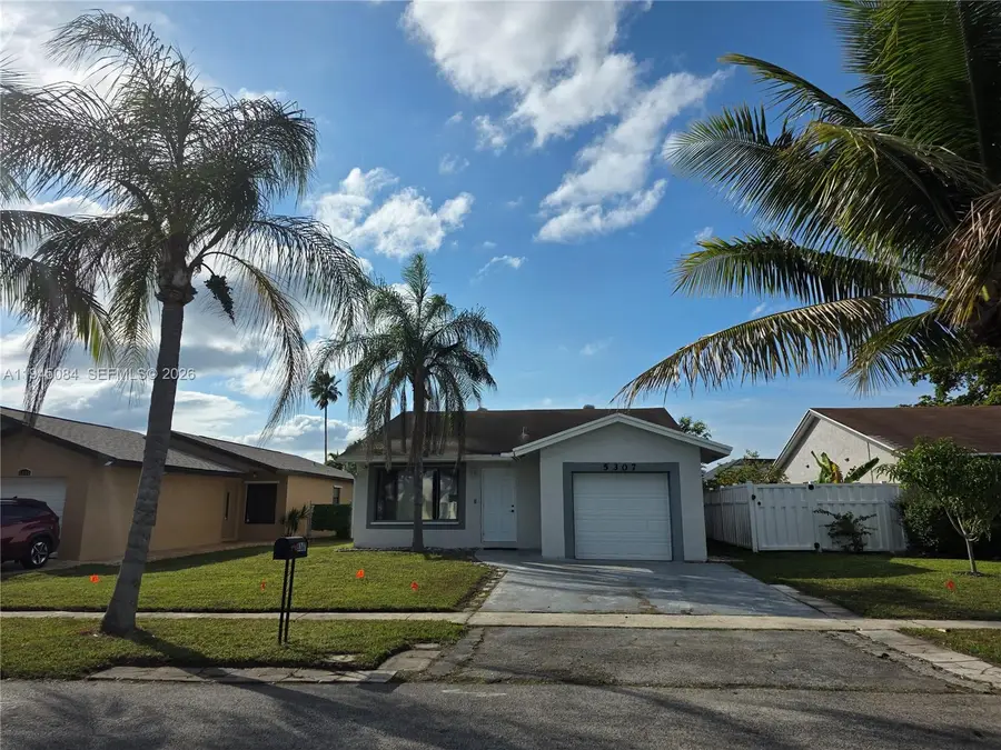 5307 NW 93rd Ave, Sunrise, FL 33351 - #2