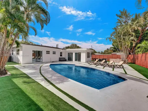 2461 SW 16th Ct, Fort Lauderdale, FL 33312