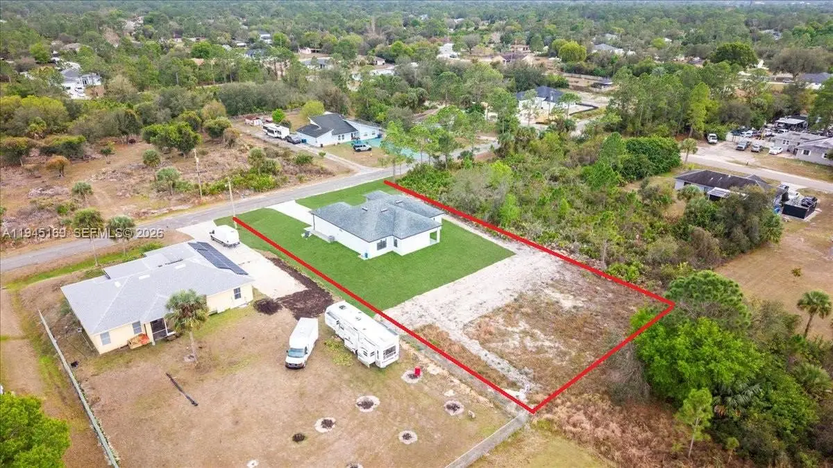 705 8th Ave, Lehigh Acres, FL 33972 - #1