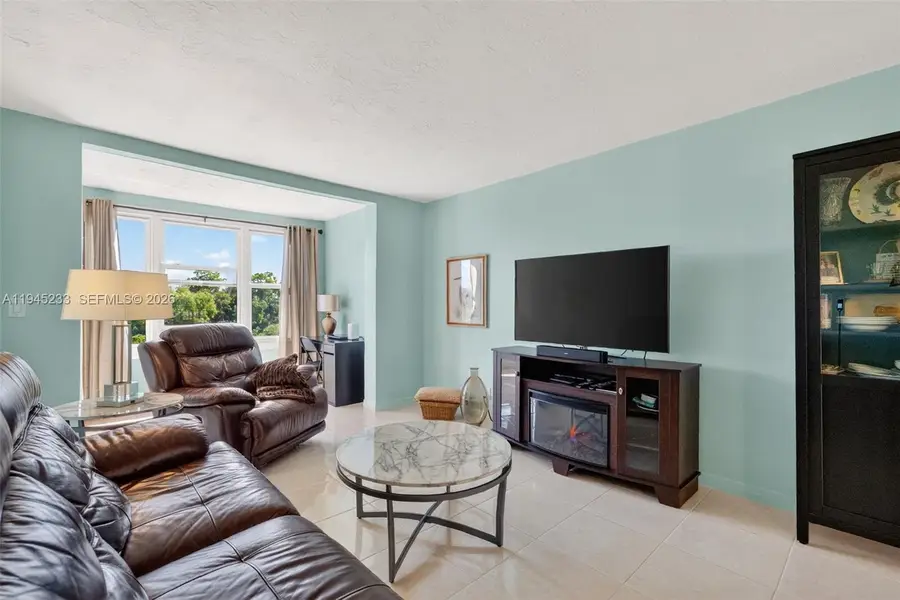 2801 Somerset Dr #408, Lauderdale Lakes, FL 33311 - #3