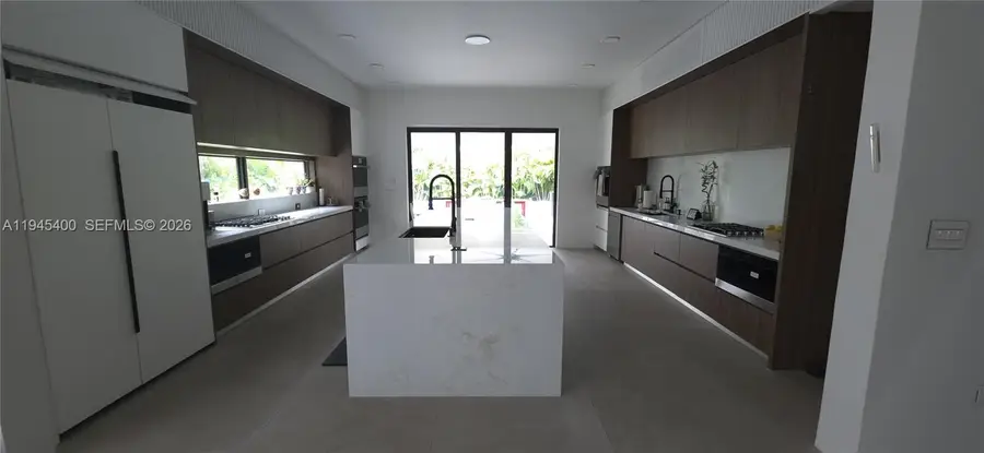 4031 SW 54th Ct, Dania Beach, FL 33314 - Image #2