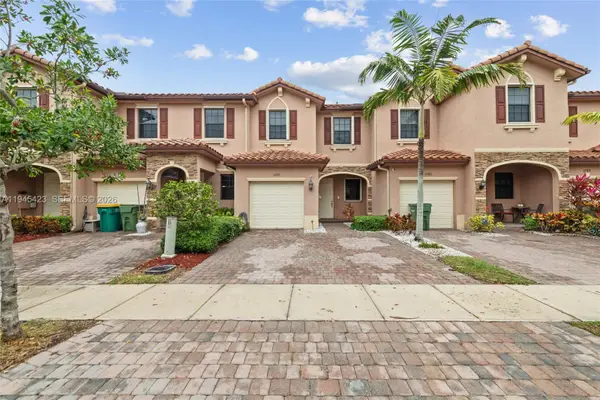 3777 SE 3rd St, Homestead, FL 33033