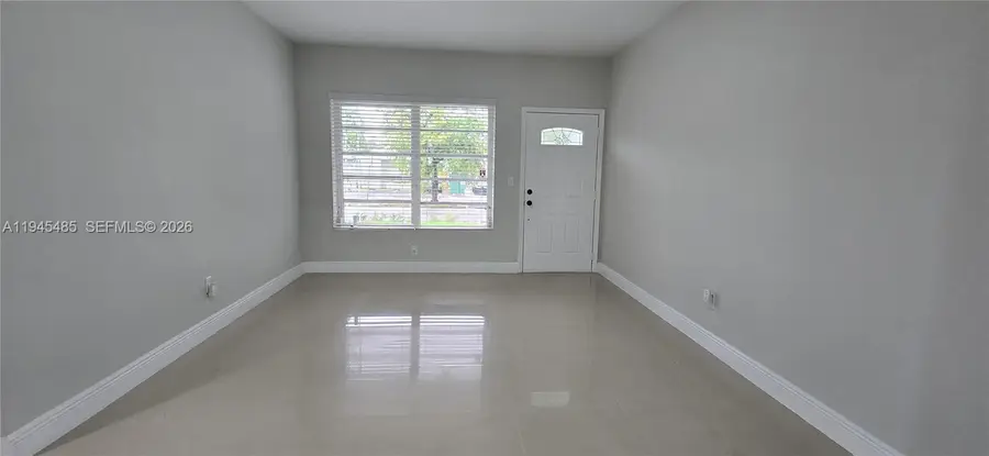 75 SW 32nd Ct Rd, Miami, FL 33135 - Image #3