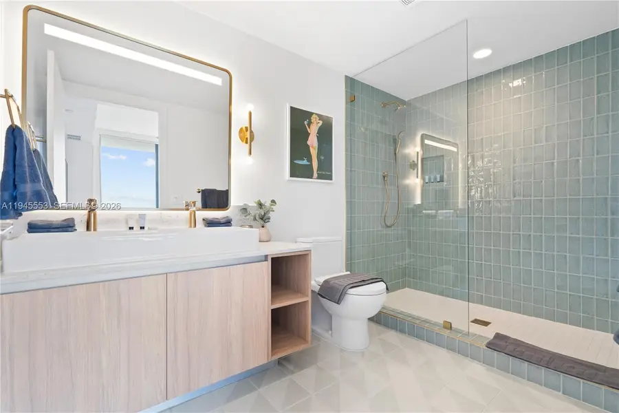 159 NE 6th St #2415, Miami, FL 33132 - Image #2