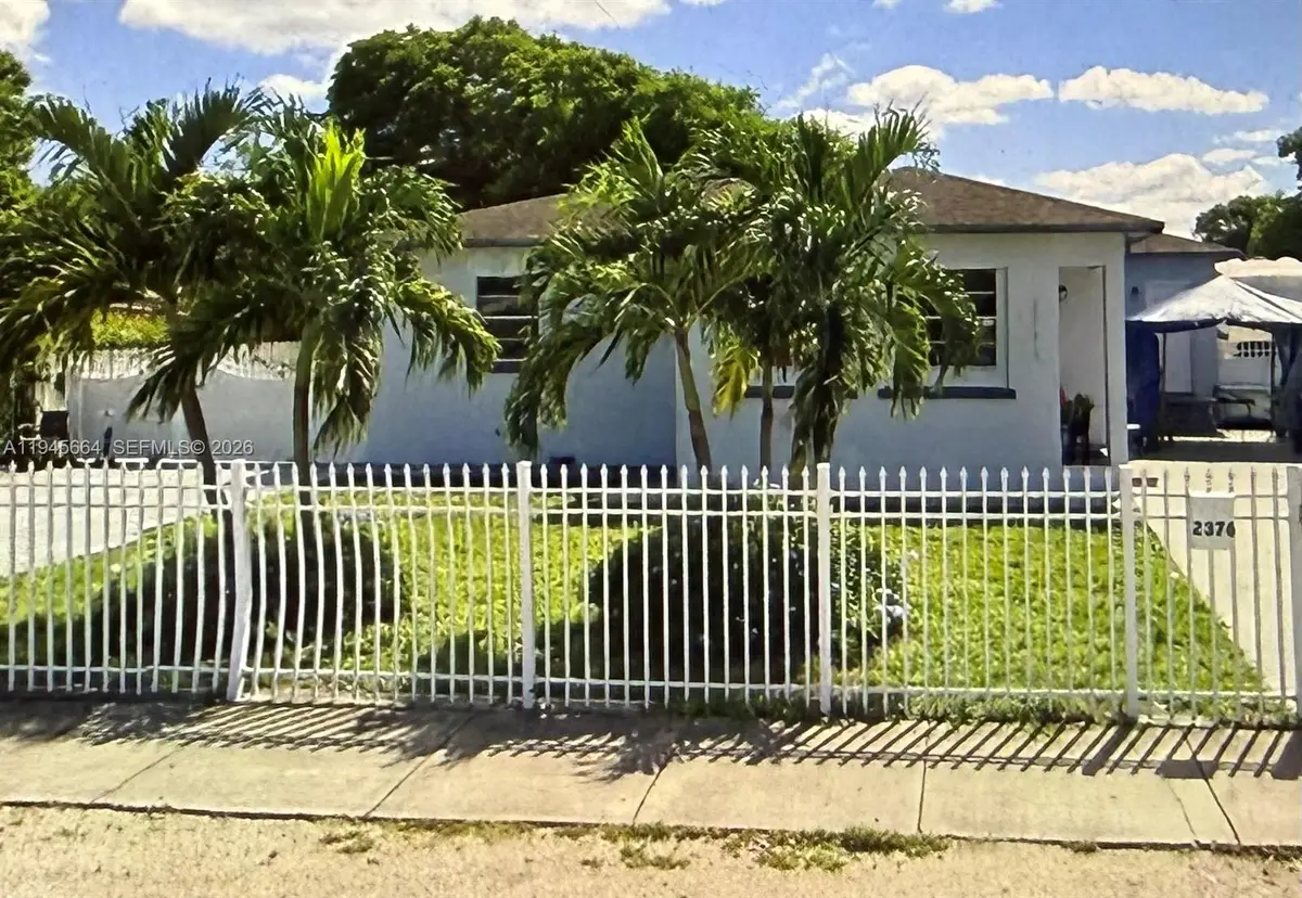 2376 NW 104th St, Miami, FL 33147 - Image #1