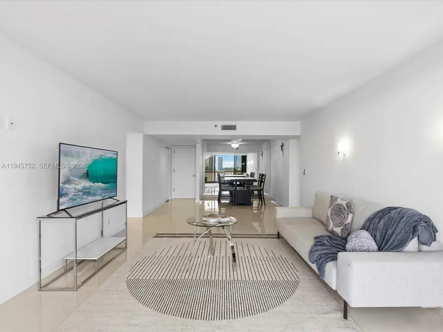 1000 W Island Blvd #612, Aventura, FL 33160 - Image #3