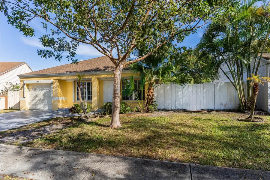 1101 SW 86th Ave, Pembroke Pines, FL 33025 - Image #2