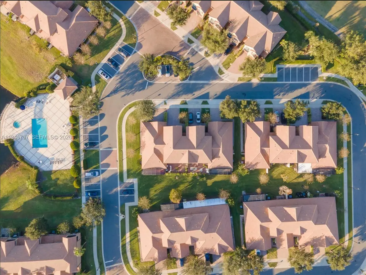 10552 Belfry Cir, Orlando, FL 32832 - #1