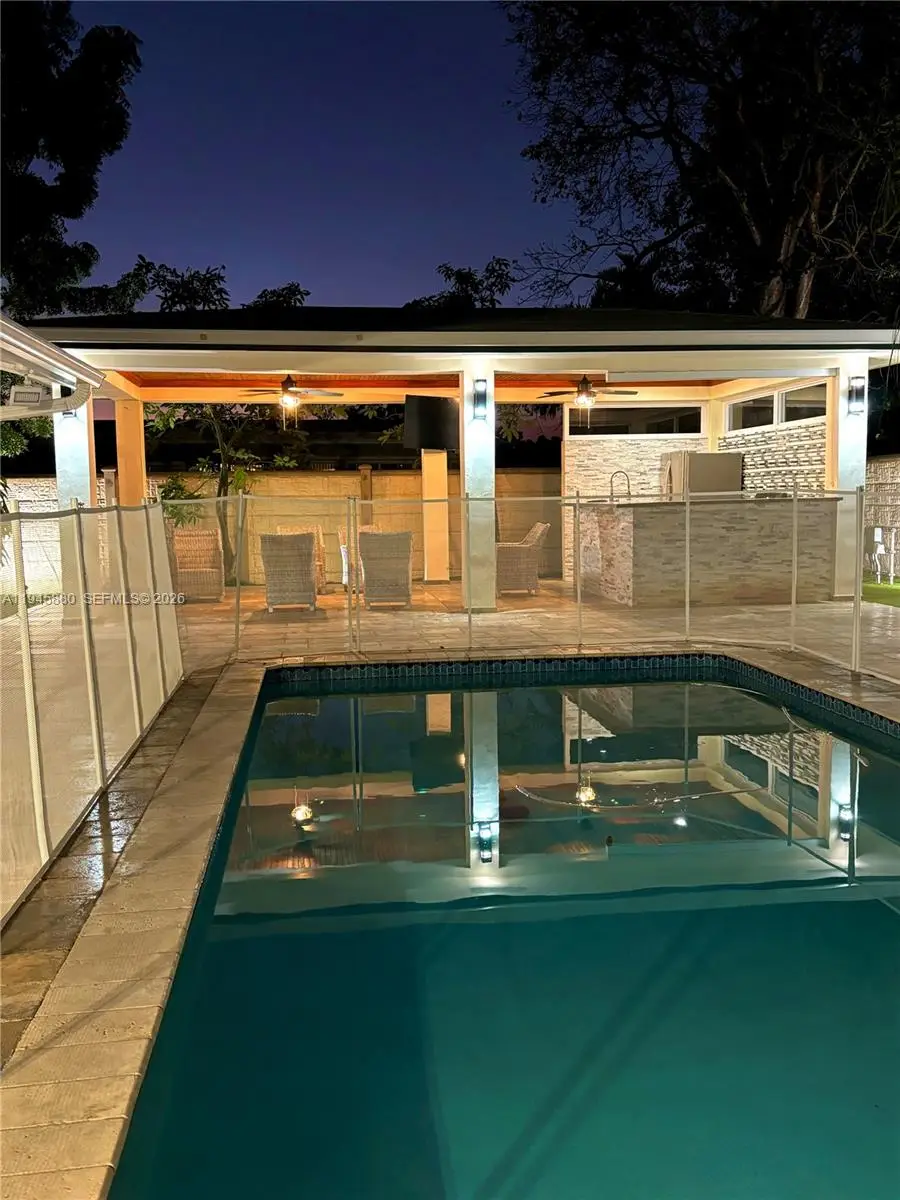 18632 SW 93rd Ct, Cutler Bay, FL 33157 - Image #2