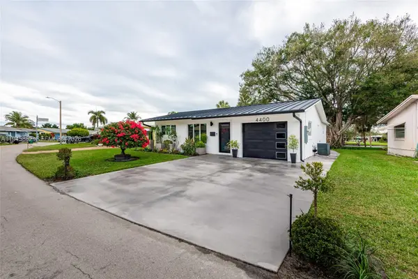 4400 NW 45th Ct, Tamarac, FL 33319