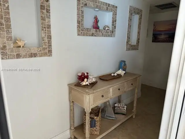 320 S Surf Rd #305, Hollywood, FL 33019 - Image #3