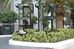 185 SE 14th Ter #1605, Miami, FL 33131 - Image #2