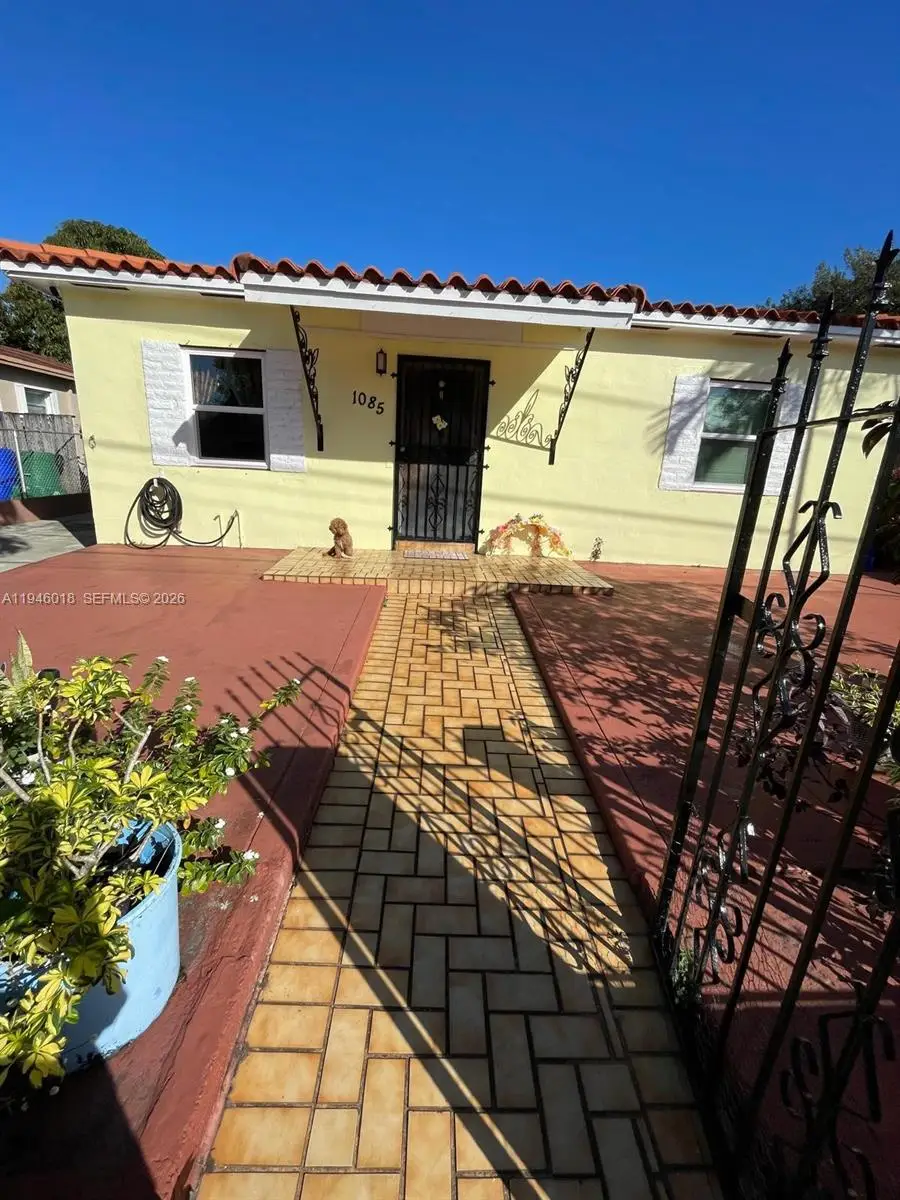1085 NW 26th St, Miami, FL 33127 - #1