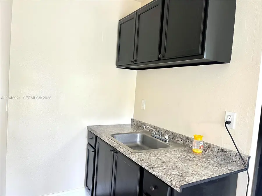 645 NW 1st St, Florida City, FL 33034 - Image #3