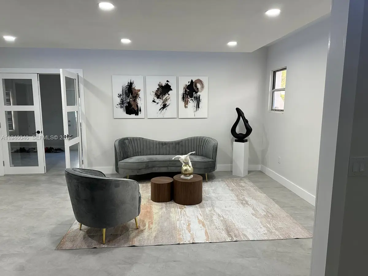 91 Glen Royal Pkwy, Miami, FL 33125 - Image #1