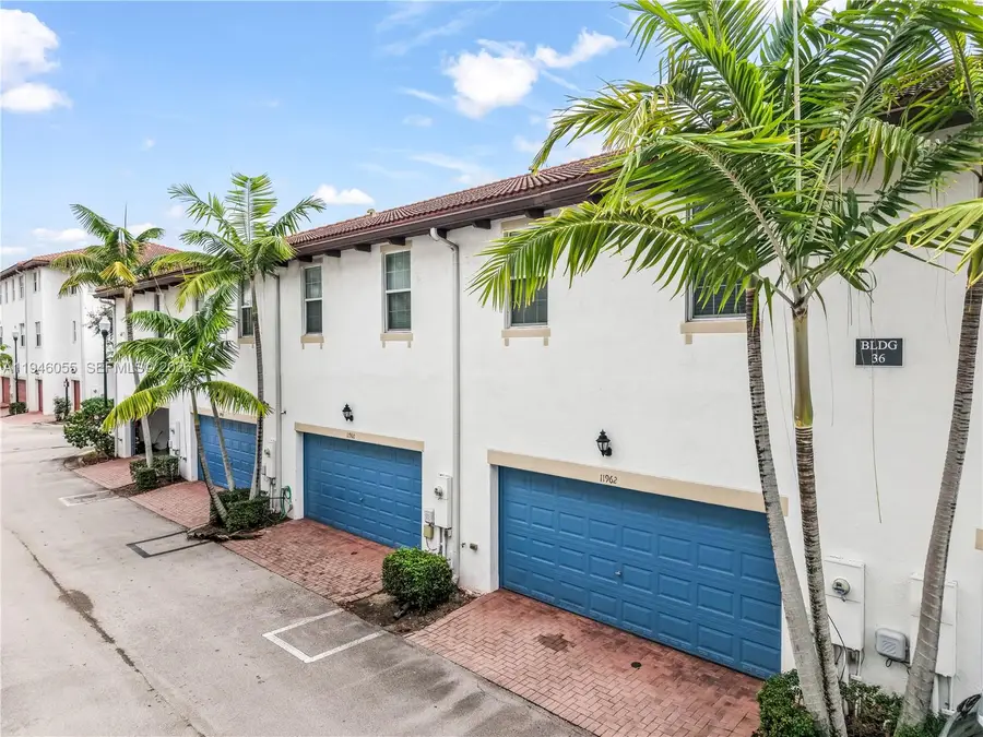 11962 SW 26th Ct, Miramar, FL 33025 - Image #2