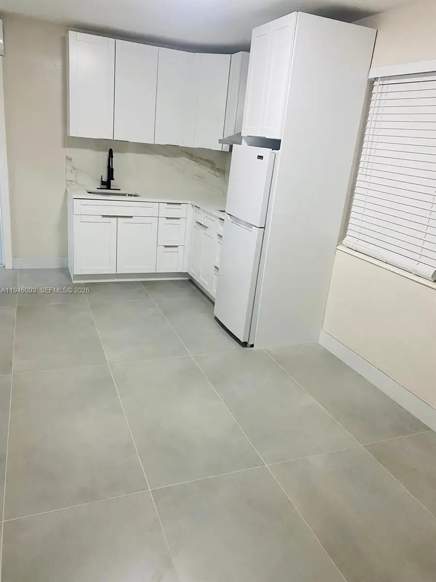 2820 NW 14th Ct, Fort Lauderdale, FL 33311 - Image #3