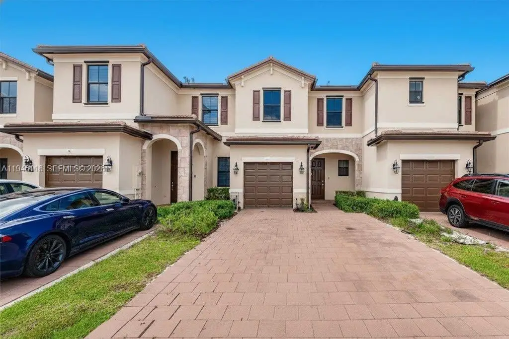 3326 W 112th St, Hialeah, FL 33018 - Image #1